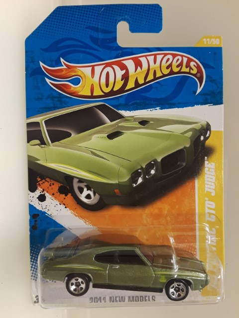 Hot Wheels 70 PONTIAC GTO JUDGE 2011 NEW MODELS GREEN